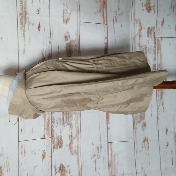 Fleet Street Ltd. Hooded Rain Jacket - Picture 11 of 16